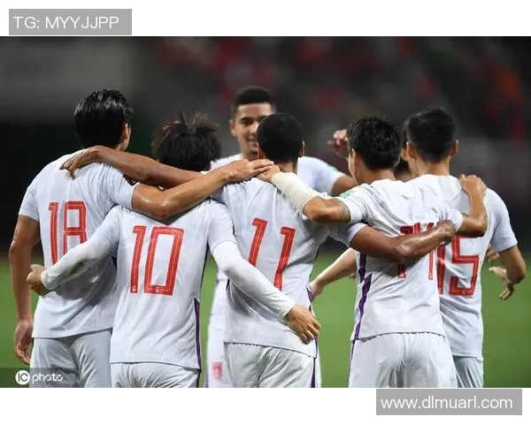 足球郭嘉宇的成长之路与梦想追逐的精彩故事